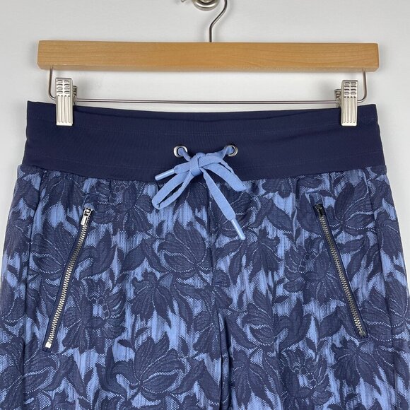 Athleta Trekkie North Jogger in Ethereal Bloom Cottage Blue Size 2 - Picture 4 of 8